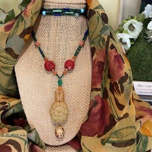 Vintage Carved Nephrite Jade Pendant Bead Necklace